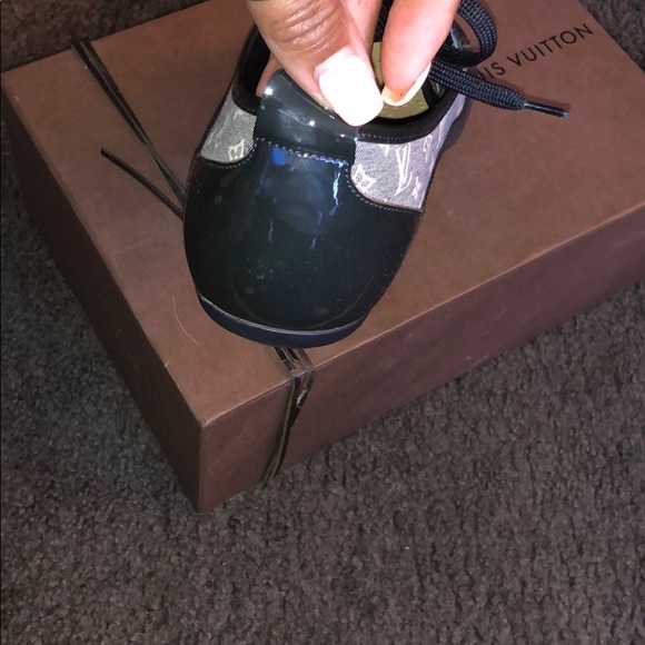 Louis Vuitton Sneakers - Picture 1 of 5